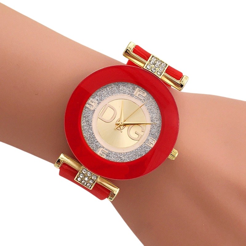 Luxury Watch For Women Silicon - огляд і ціна Luxury Watch Stand