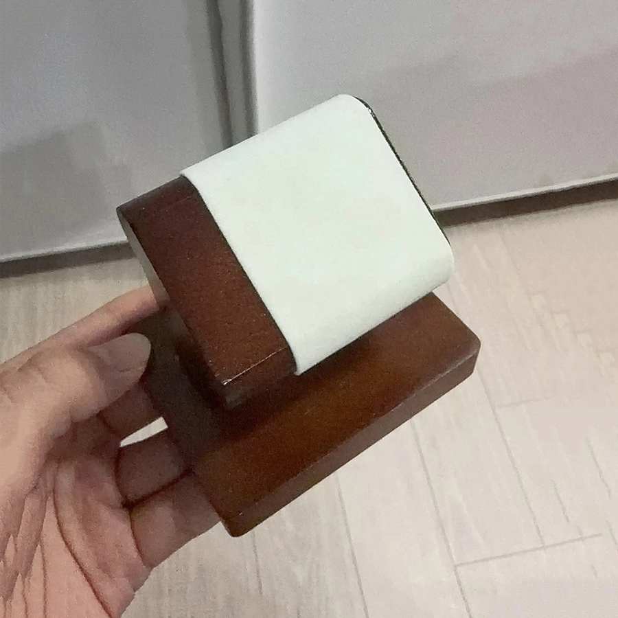 Wooden Watch Display Stand Bra - огляд і ціна Luxury Watch Stand