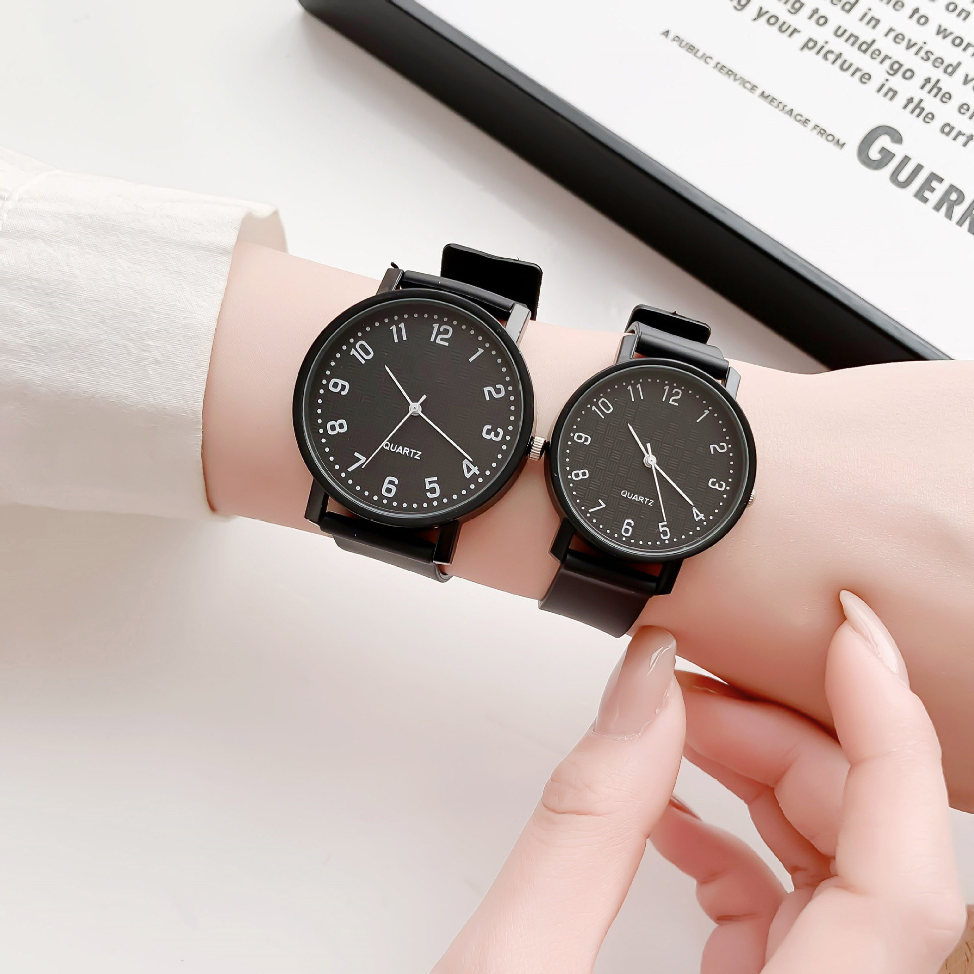 Simple Black Watch Quartz Watc - огляд і ціна Luxury Watch Black